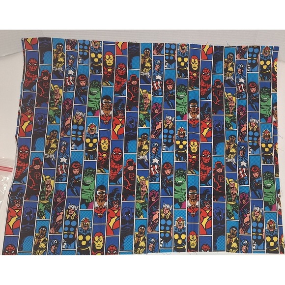 Lot Of 2 Fat Quarter Marvel Heroes Fabric - Picture 2 of 5